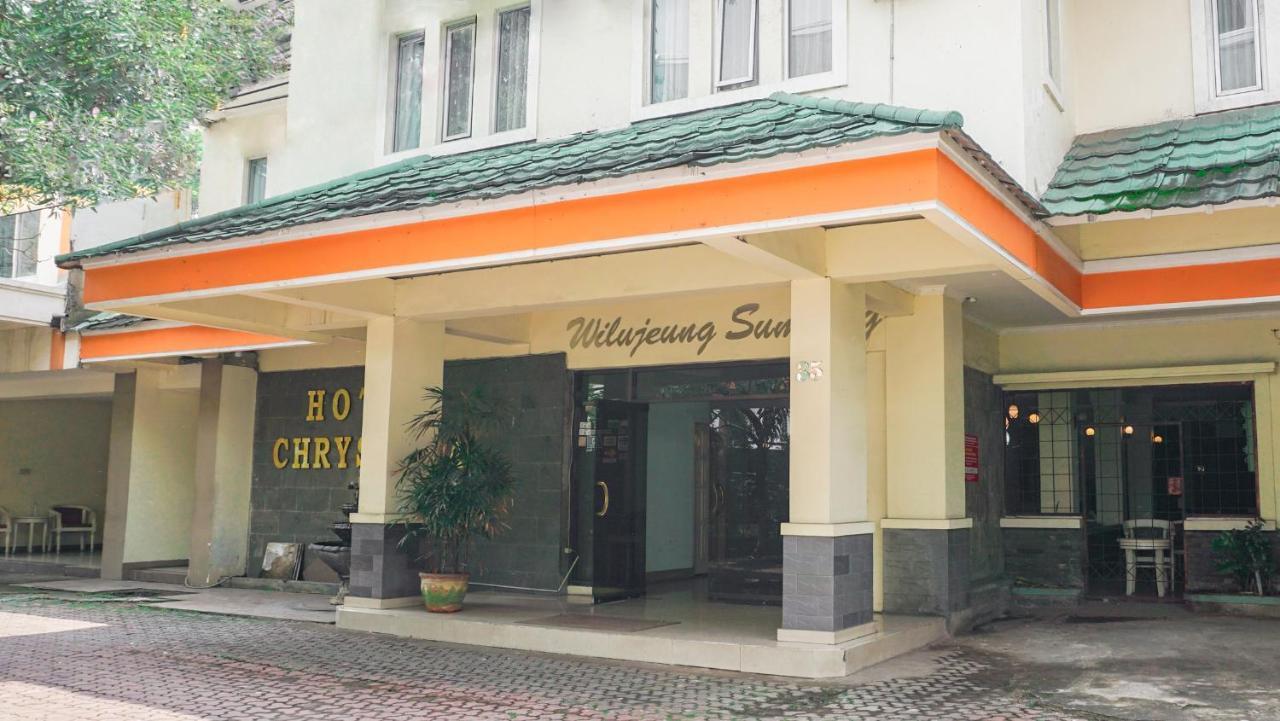 Oyo 2085 Chrysanta Hotel Bandung Exterior photo